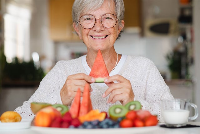 Strategies for Maintaining a Healthy Weight as a Senior