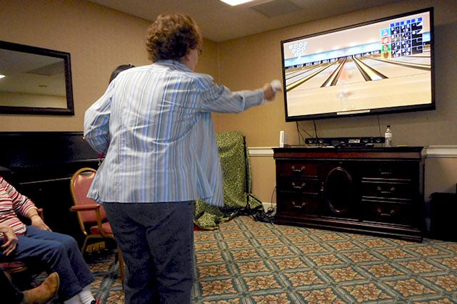 SeniorsPlayingWii_1